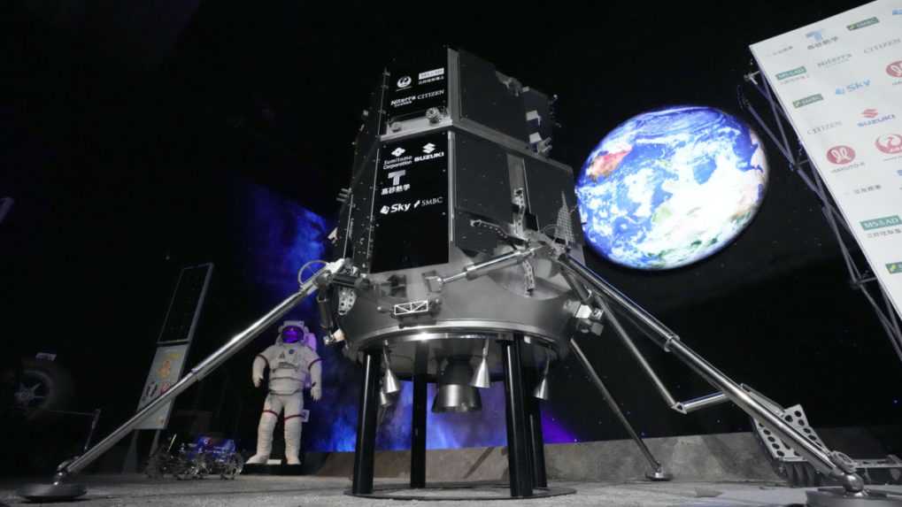 Históriu neprepísali: Japonský modul sa pri pokuse o pristátie na Mesiaci zrejme roztrieštil