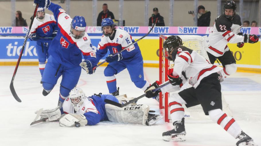 Sklamanie mladých hokejistov: V boji o bronz podľahli Kanade po predĺžení