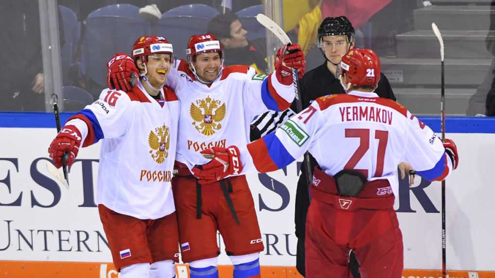 Ruskí a bieloruskí hokejisti si na medzinárodných súťažiach nezahrajú, kým neskončí vojna, povedal prezident IIHF