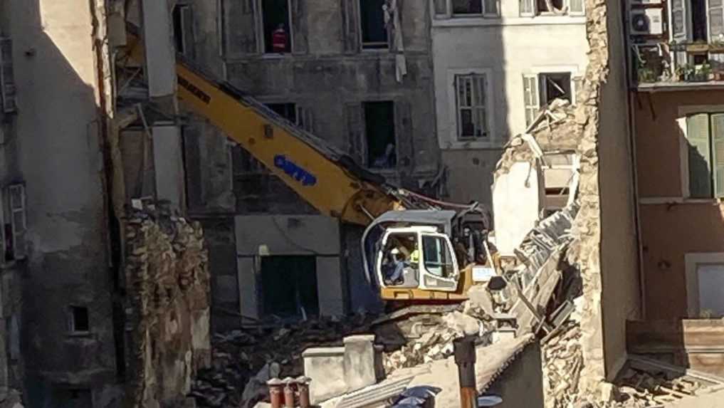 Zrútenie budovy v centre Marseille si vyžiadalo najmenej šesť obetí