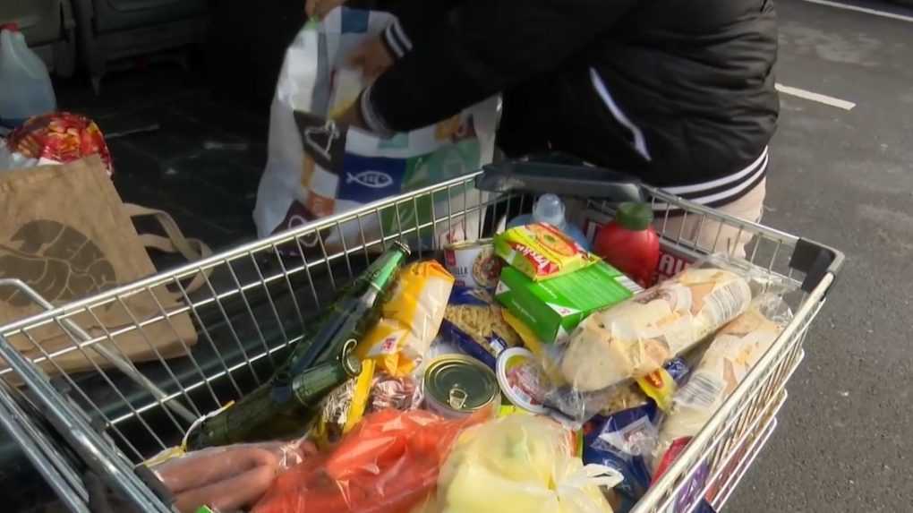 V Maďarsku končia zastropované ceny potravín. Vláda predstavila nové opatrenia na boj s rekordnou infláciou
