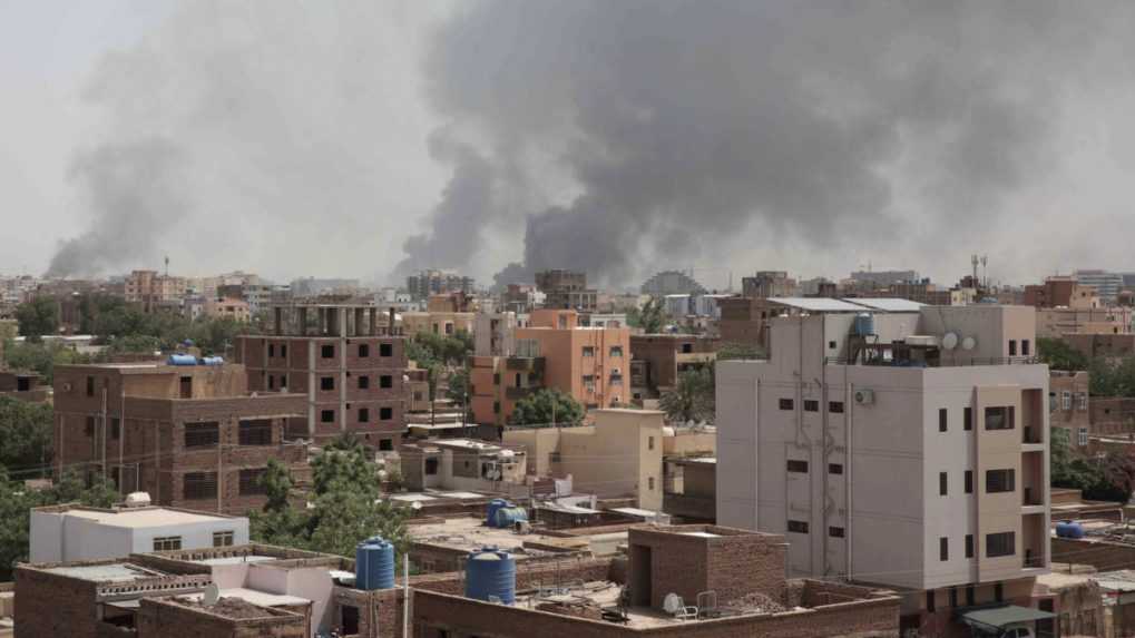 Pri bojoch v Sudáne zahynulo najmenej 83 ľudí, zranených je ich viac než tisíc