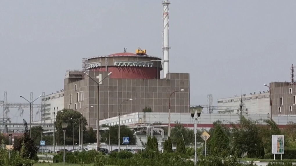 Vysoká hladina vody v priehrade blízko Záporožskej jadrovej elektrárne je bezpečnostným rizikom, tvrdí Rusko