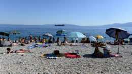Pláž v chorvátskom meste Rijeka.