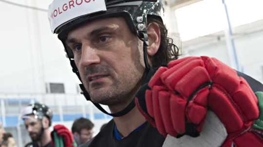 Naturalizovaný Kanaďam Frank Banham reprezentoval na MS v hokeji 2016 Maďarsko.