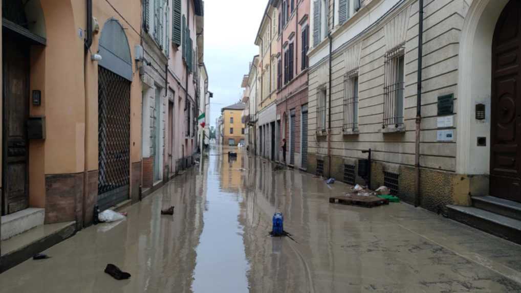 Šesť ľudí zahynulo pre záplavy, ktoré postihli severovýchod Talianska