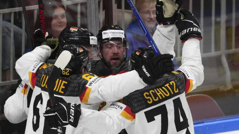 Nemeckí hokejisti zaskočili Švajčiarov a postupujú do semifinále