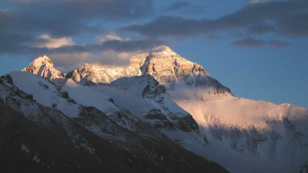 Mount Everest má prvú obeť zo zahraničia tejto sezóny