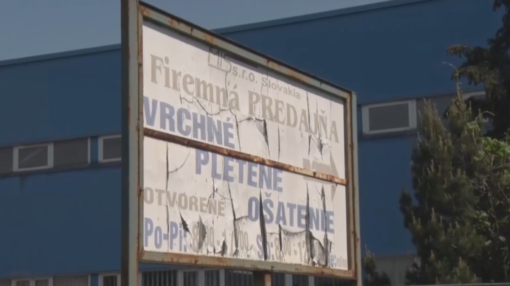 Vo Vranove nad Topľou krachuje odevná firma. Prepustila viac ako 60 ľudí