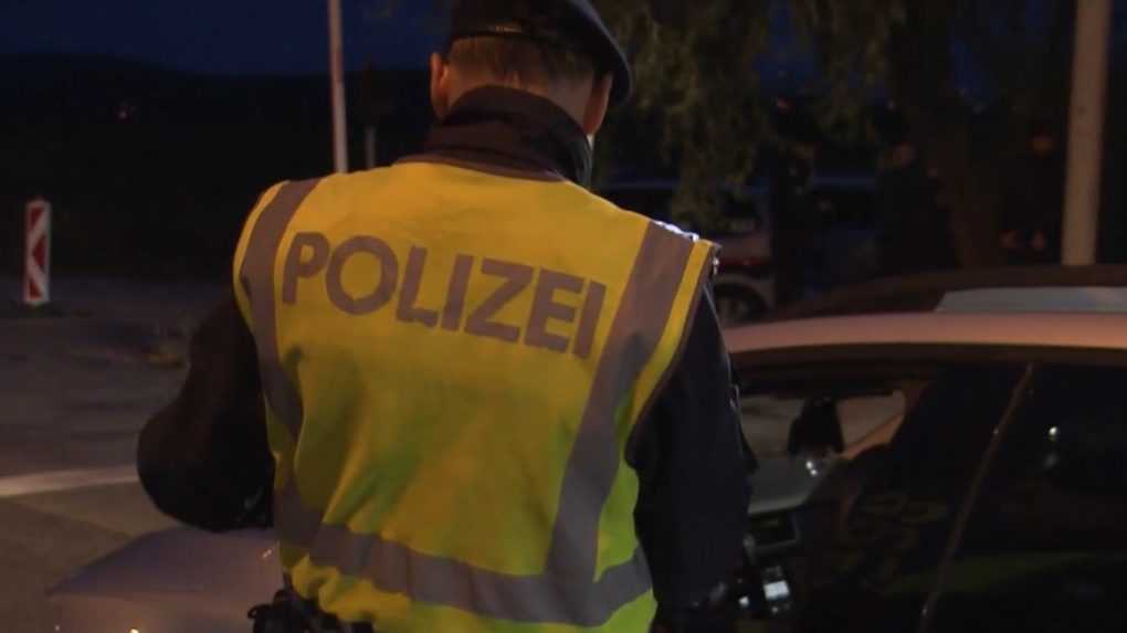 Slovenská polícia nesprísni hraničné kontroly v súvislosti s dianím v Maďarsku