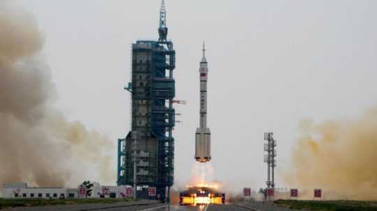 Sondu Šen-čou 16 vyniesla do vesmíru raketa Čchang-čeng 2F z vesmírneho strediska Ťiou-čchüan.