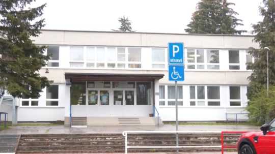 Základná škola s materskou školou Jána Bakossa v Banskej Bystrici.