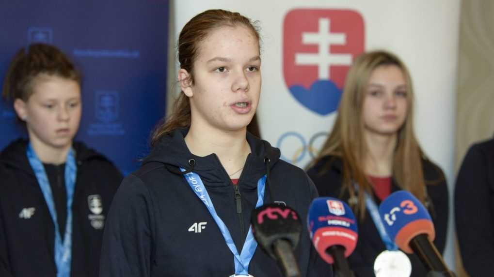 Nela Lopušanová tretia v ankete Hráčka sezóny podľa IIHF