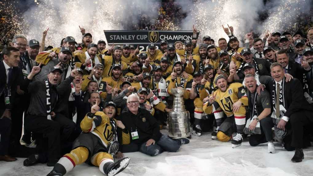 Hokejisti Vegas sa stali novými šampiónmi NHL