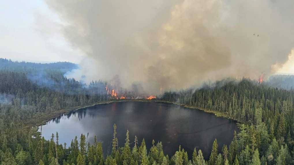 Požiare v Kanade sa zintenzívnili. Úrady sa boja, že by mohli trvať celé leto