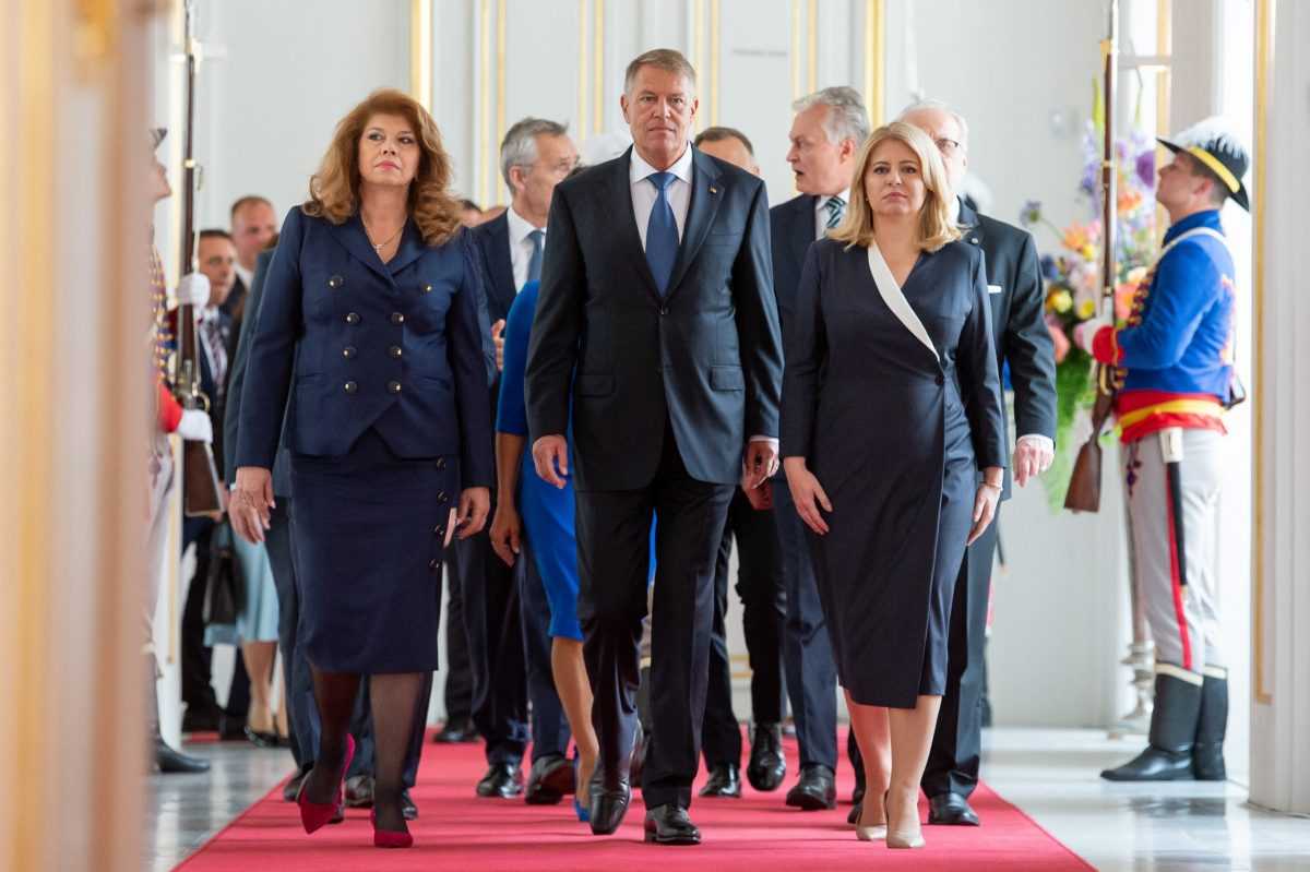 Na snÃƒÂ­mke sprava prezidentka SR Zuzana Ã„ÂŒaputovÃƒÂ¡, prezident Rumunska Klaus Iohannis a bulharskÃƒÂ¡ viceprezidentka Iliana JotovÃƒÂ¡.