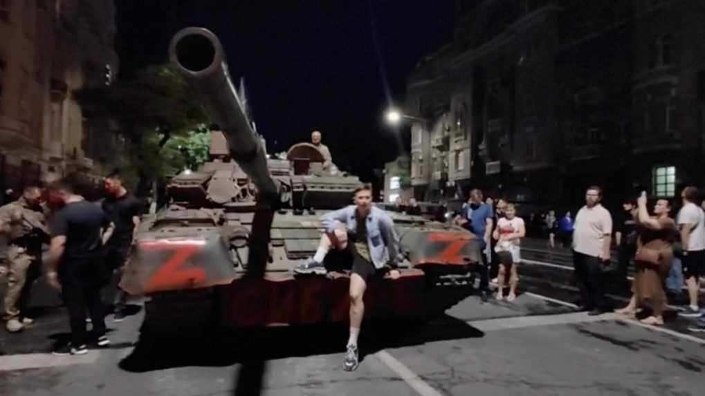 Vagnerovci odovzdajú svoju ťažkú techniku ruskej armáde, tvrdí Moskva