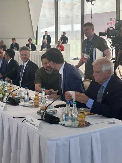 Malé Moldavsko hostí druhý samit Európskeho politického spoločenstva. Pricestoval Zelenskyj aj Ódor