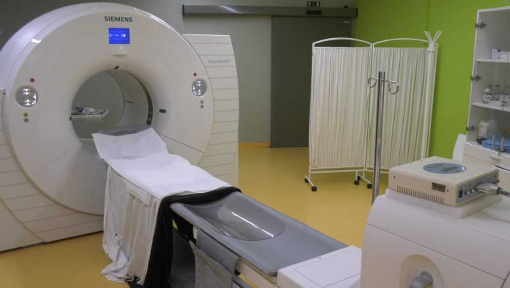 V nitrianskej nemocnici sa pacienti vyšetrenia na CT nedočkajú. Oba prístroje nebudú nejaký čas k dispozícii