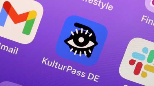 na snímke obrazovka mobilného telefónu s ikonou mobilnej aplikácie KulturPass DE.
