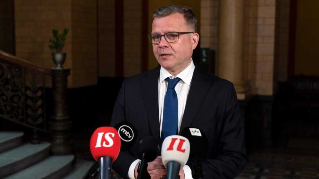 Fínska strana KOK dosiahla dohodu o vytvorení väčšinovej vlády aj s euroskeptickou  Stranou Fínov