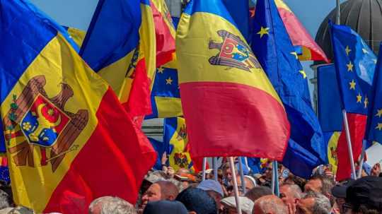 Moldavská vlajka.