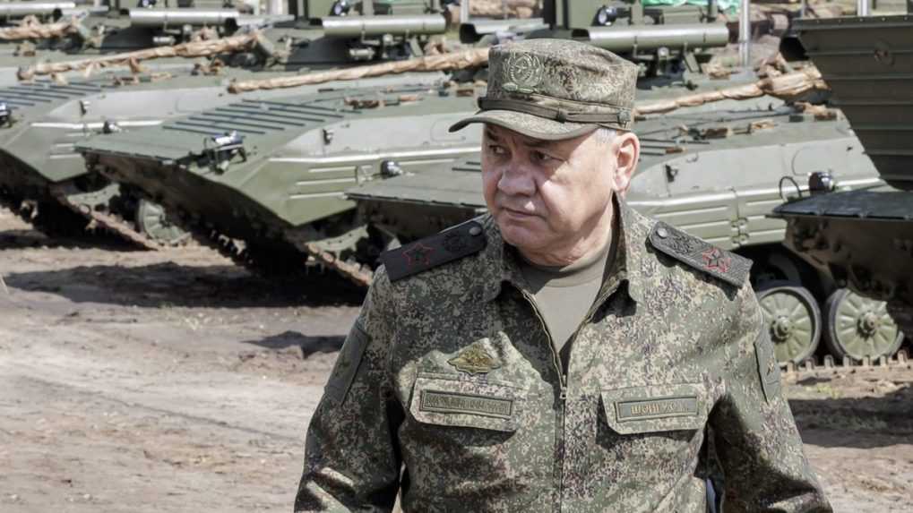 Kyjev plánuje napadnúť Krym raketami HIMARS, tvrdí ruský minister obrany