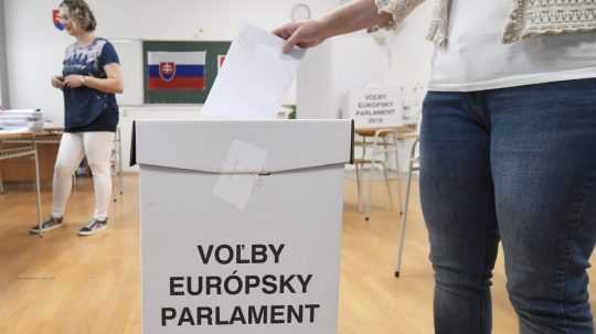 Archívna snímka hlasovania v eurovoľbách z roku 2019.