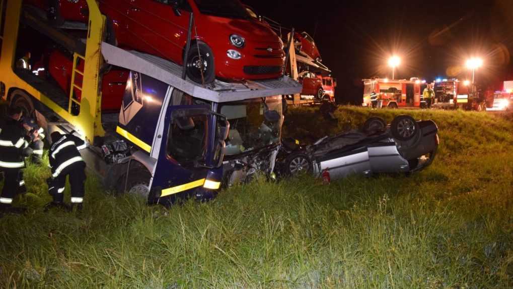 Tragická nehoda na Kysuciach: Po zrážke dvoch vozidiel zahynul jeden z vodičov