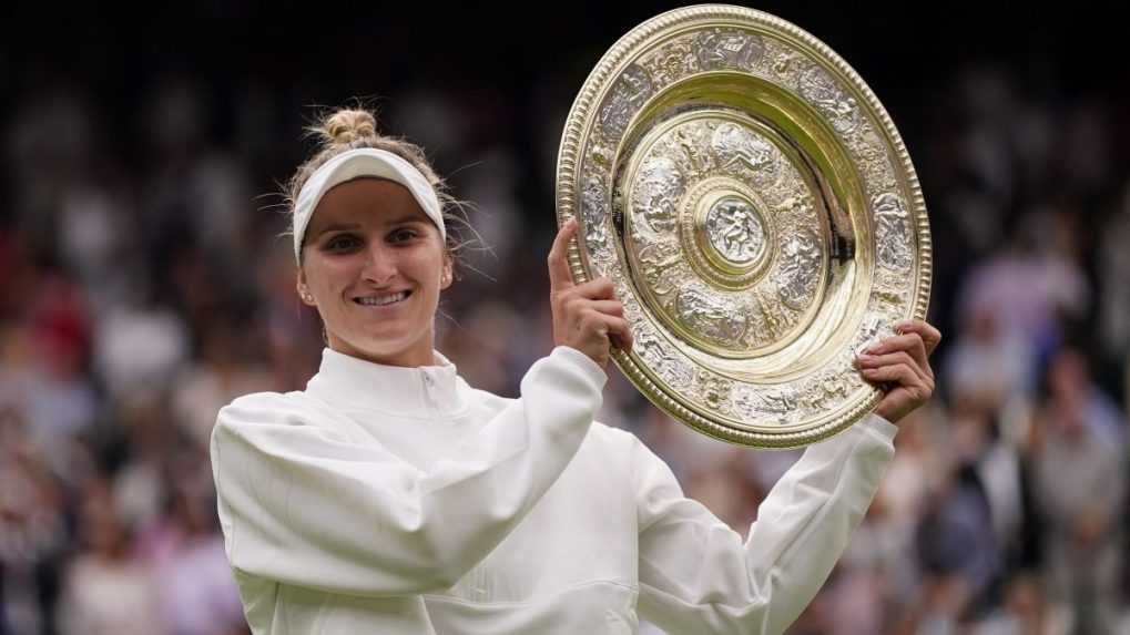 Česko má ďalšiu grandslamovú šampiónku, Vondroušová sa stala senzačnou víťazkou Wimbledonu