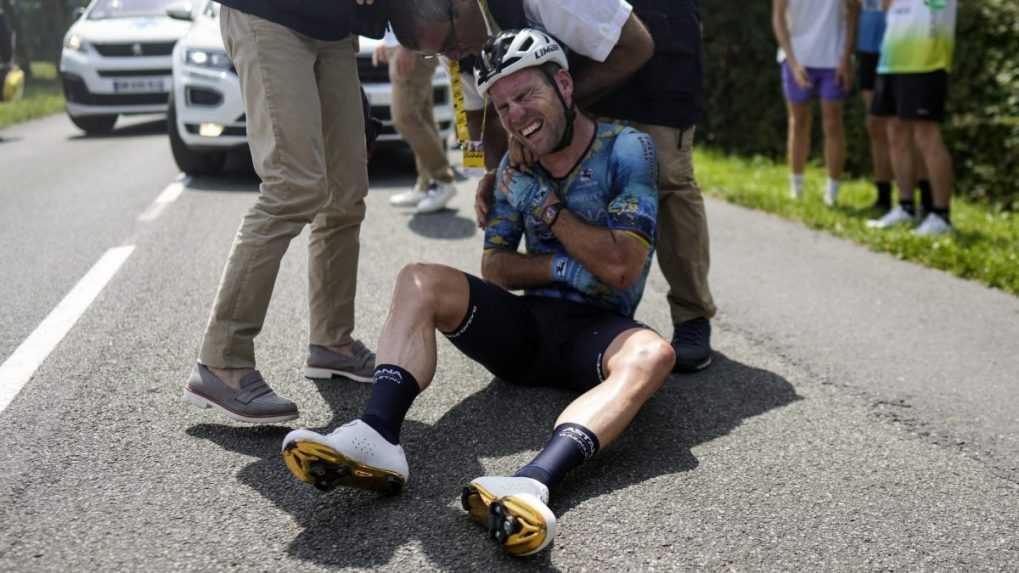 VIDEO: Cavendish odstúpil po páde zo svojej poslednej Tour, rekord Merckxa už neprekoná