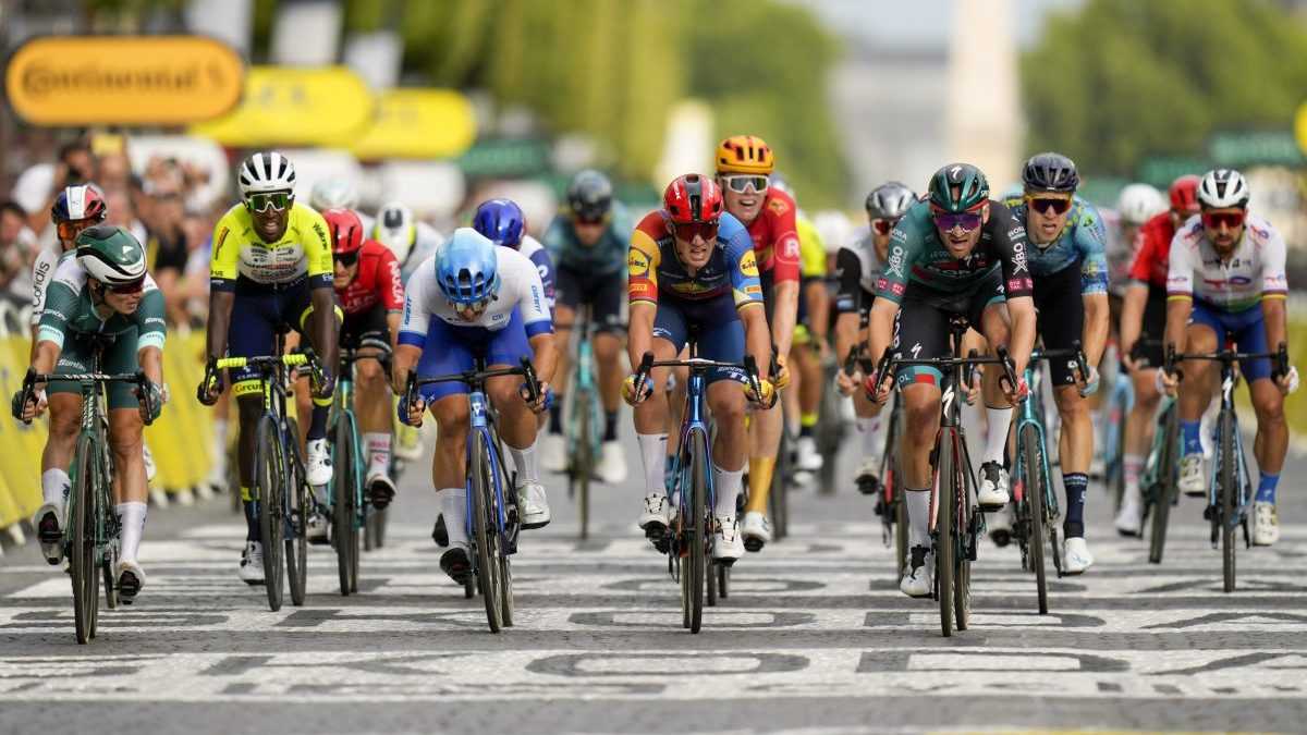 Le Tour de France s’achèvera pour la première fois hors de Paris