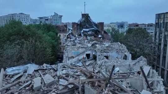 Snímka z Ľvova po raketovom útoku. Zverejnil ho ukrajinský prezident Volodymyr Zelenskyj.