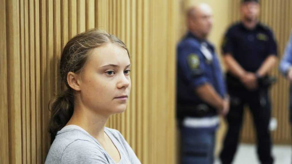 Aktivistku Gretu Thunbergovú odsúdili za neuposlúchnutie policajta počas klimatického protestu