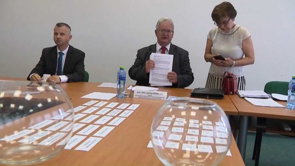 Komisia zaregistrovala všetkých 25 politických subjektov do parlamentných volieb 2023