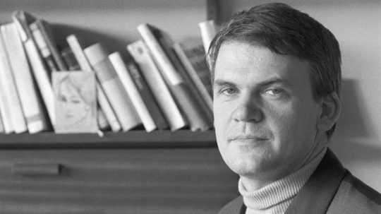 Česko-francúzsky spisovateľ Milan Kundera