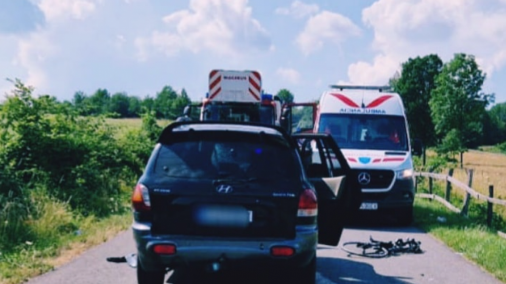 Vodič v Ábelovej zrazil dvoch cyklistov z Maďarska. Obaja utrpeli zranenia, ktorým na mieste podľahli