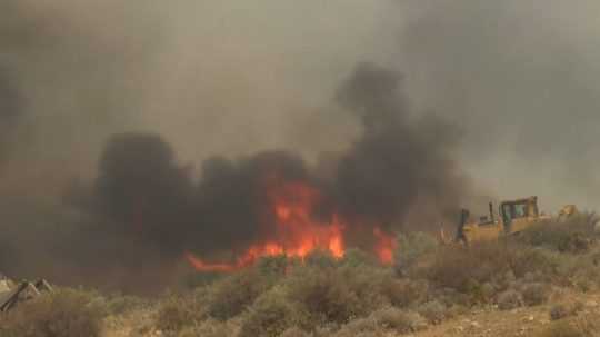 Na snímke lesný požiar na gréckom ostrove Rodos.