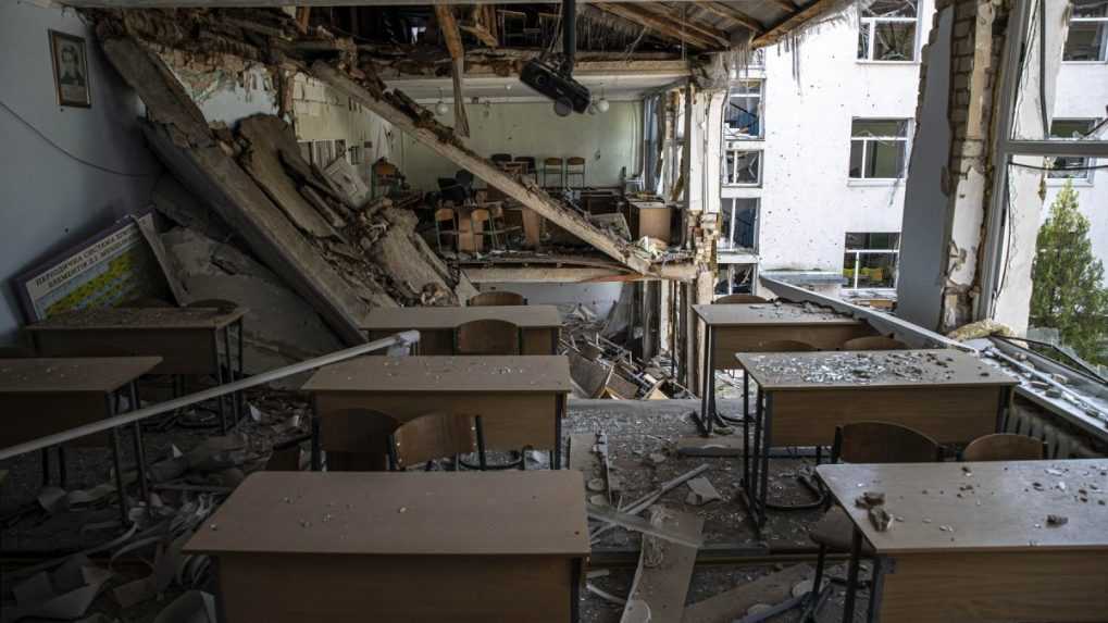 Ukrajina vyšetruje ruský útok na školu v Orichive ako vojnový zločin