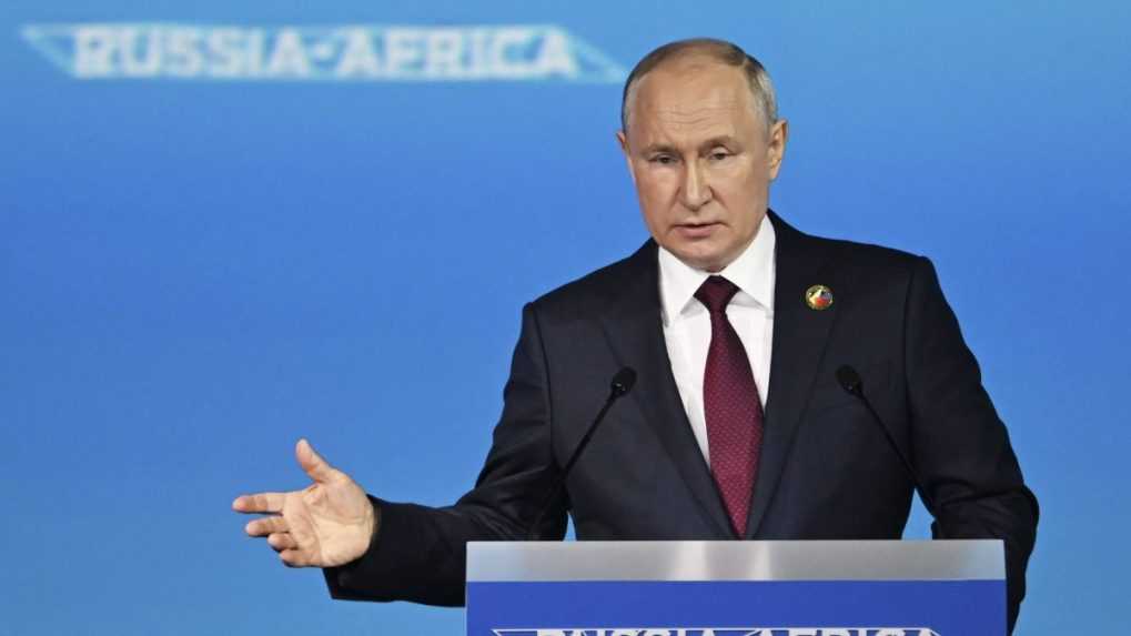 Putin sľúbil africkým krajinám dodávku desiatok tisíc ton obilia zadarmo, chce nahradiť ukrajinský vývoz