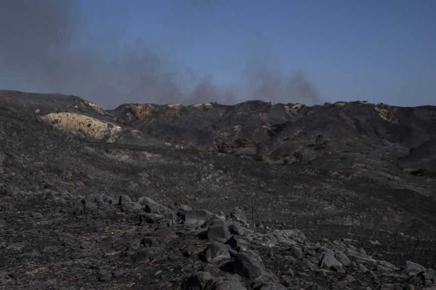 Požiar na Rodose sa šíri ďalej. Grécko vyhlásilo stav núdze pre celý ostrov