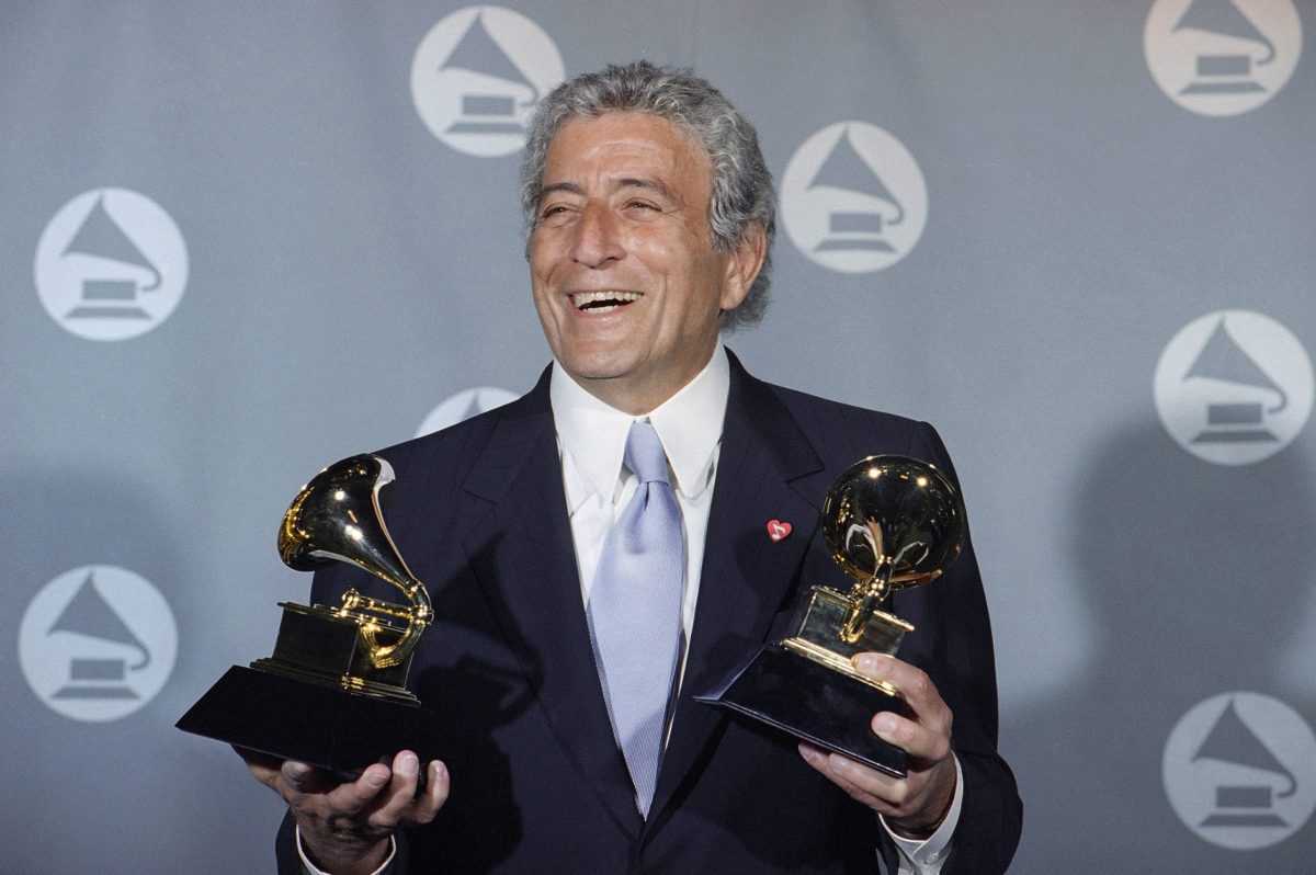 SpevÃƒÂ¡k Tony Bennett s dvomi cenami Grammy.