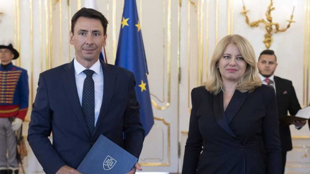 Slovensko má nových veľvyslancov. Našu krajinu budú zastupovať v Česku, Rakúsku a vo Francúzsku