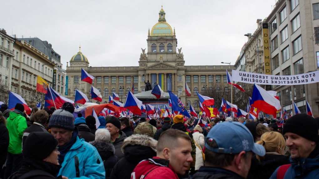 Antisystémové hnutie v Česku získava silu, najviac priaznivcov má medzi ľuďmi nad 40 rokov. Uvádza to správa o extrémizme