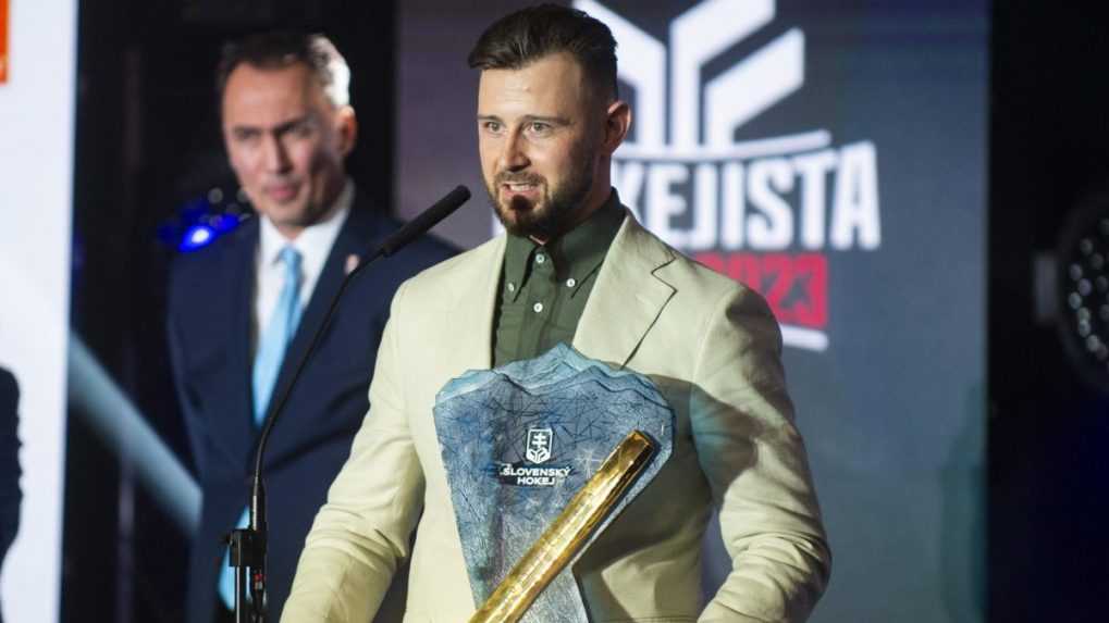 Anketa Hokejista roka 2023 spoznala víťazov. Premiérovú trofej za celkové prvenstvo si odniesol Tatar