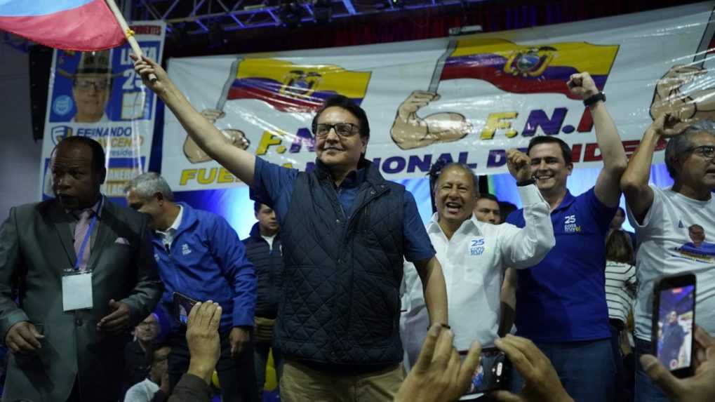 V Ekvádore po atentáte zahynul prezidentský kandidát, páchateľ ho strelil do hlavy počas predvolebnej akcie