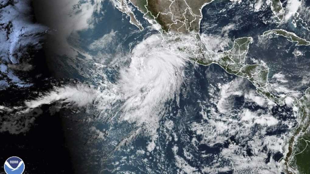 Severozápad Mexika zasiahne hurikán Hilary. Nad Tichým oceánom zosilnel na štvrtú z piatich kategórií
