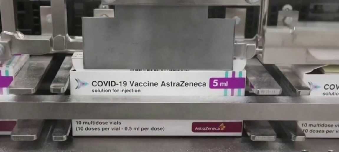 Vakcínu proti covidu viní za to, že upadla do kómy. Žena podala žalobu na AstraZenecu, vynesenie rozsudku odložili