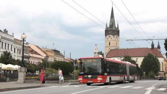 na snímke autobus na ulici v Prešove