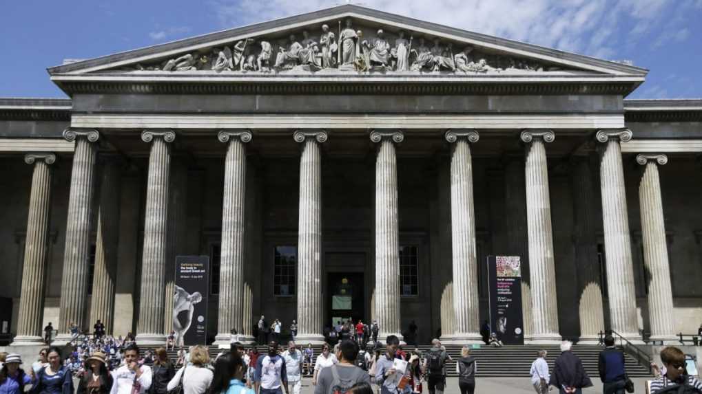 Z múzea vo Veľkej Británii zmizli tisíce artefaktov, dialo sa to pravdepodobne počas dlhého obdobia